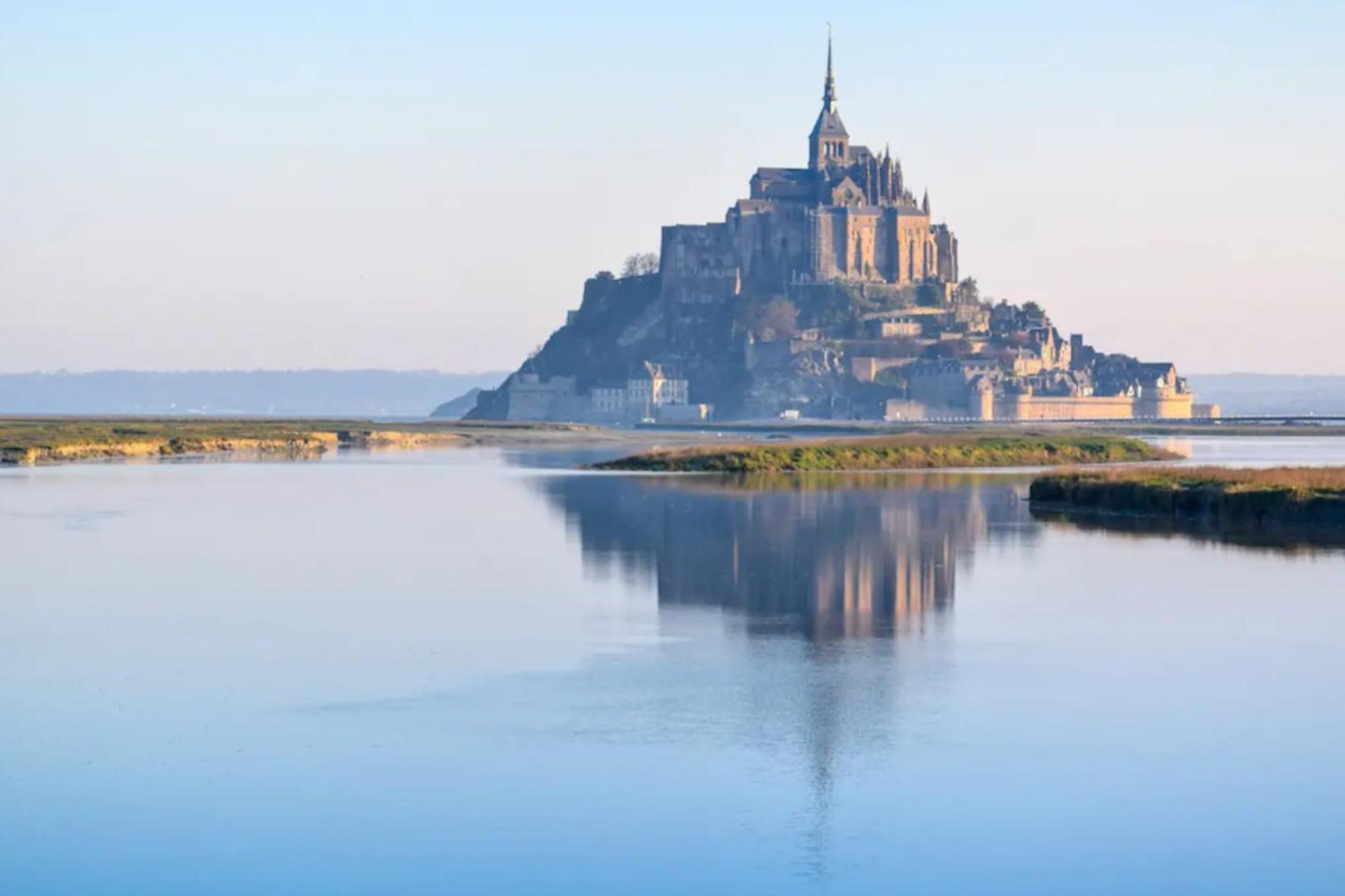 Le Castel D'Orne - Piscine Et Terrasse Кан Экстерьер фото