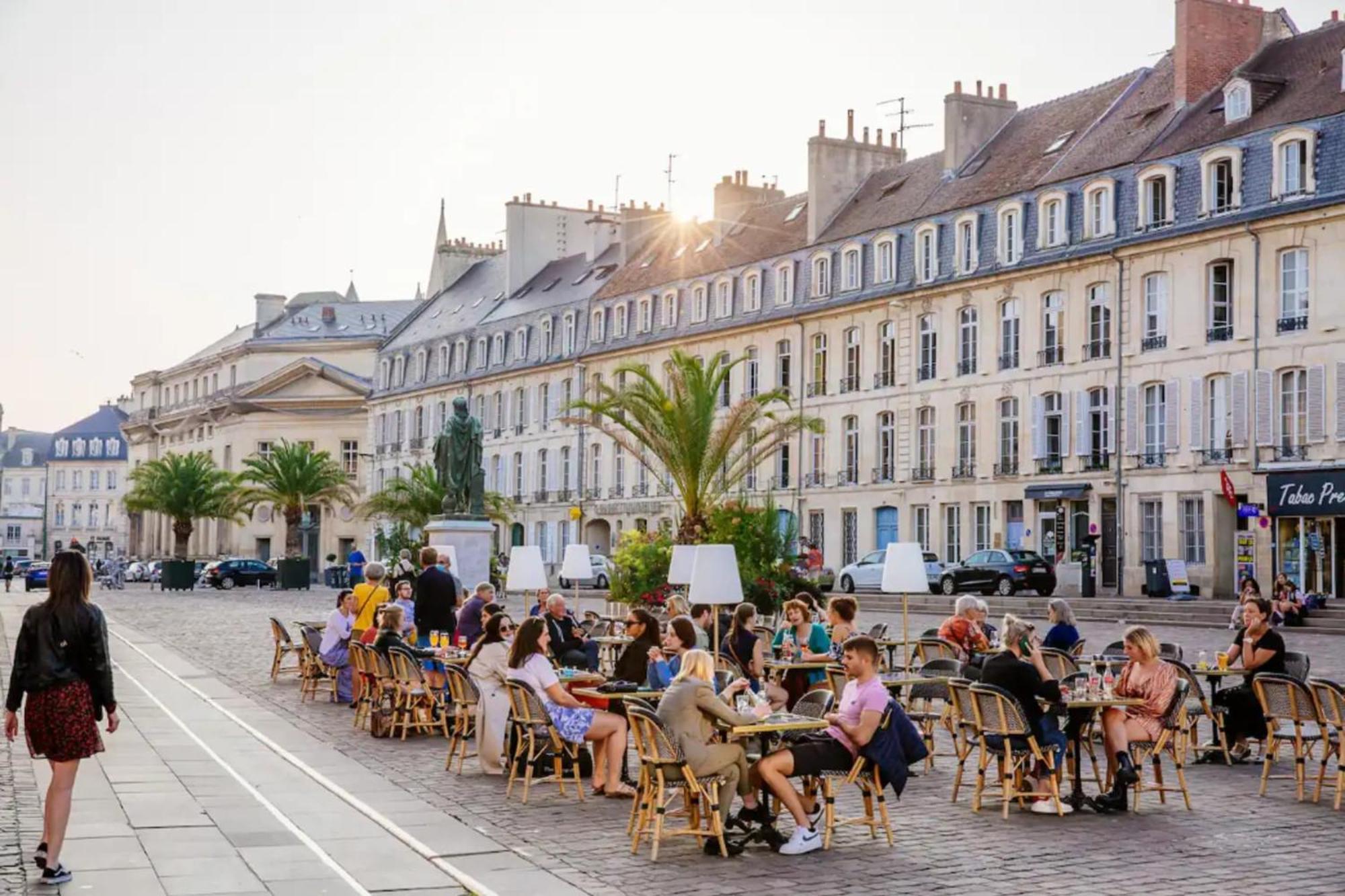 Le Castel D'Orne - Piscine Et Terrasse Кан Экстерьер фото
